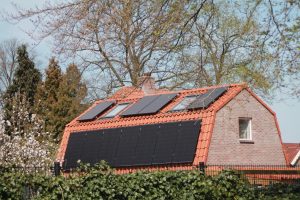 <img src="solar panels.jpg" alt="solar panels on the roof">