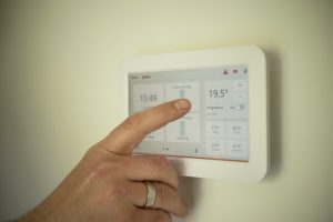 <img src="heating.jpg" alt="heating panel in home">