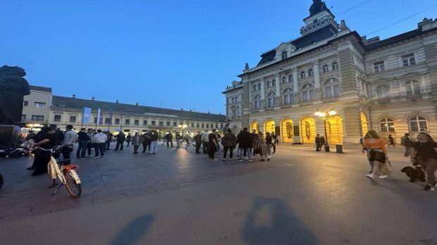 protest, opozicija